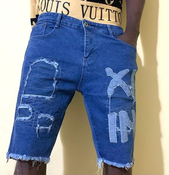 Short jeans