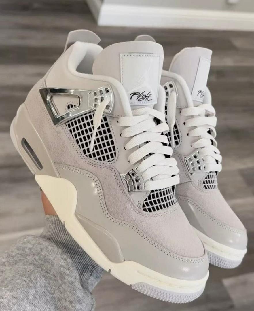 Jordan 4 rethro