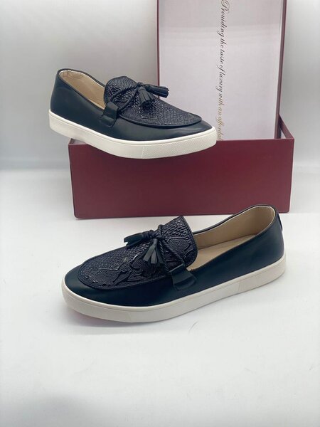 Dress shoes