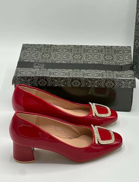 Full shoes heels