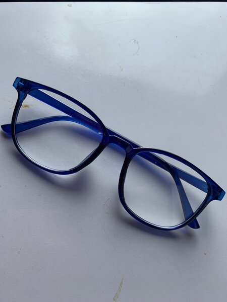 Anti blue eyeglasses