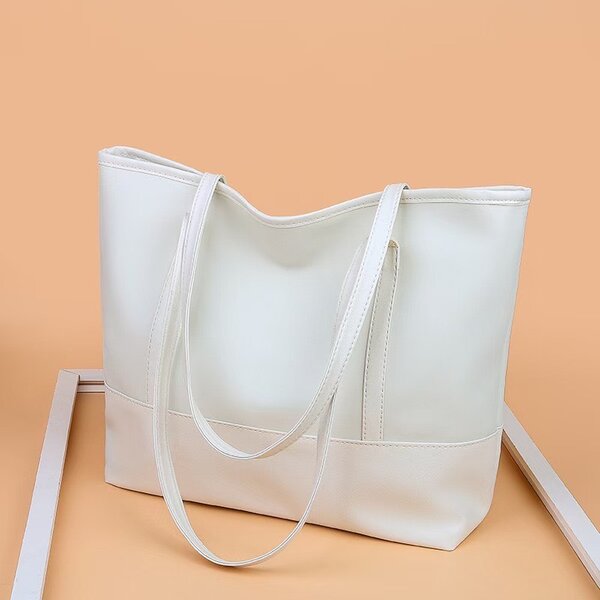 Ladies bags and tote bags