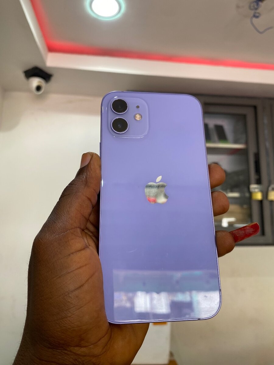iPhone 12