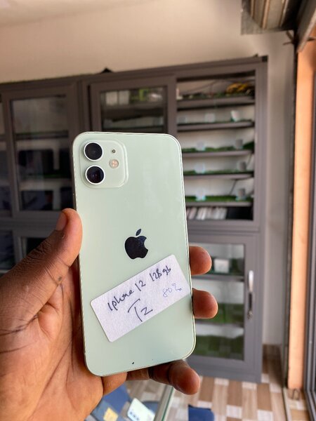 iPhone 12