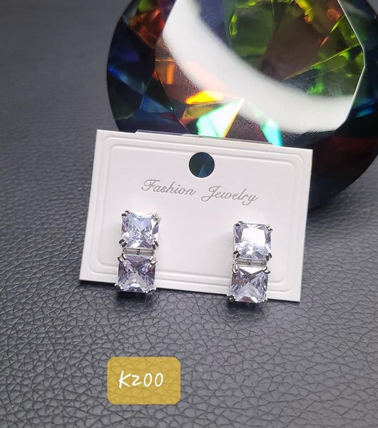 Jewelry earrings
