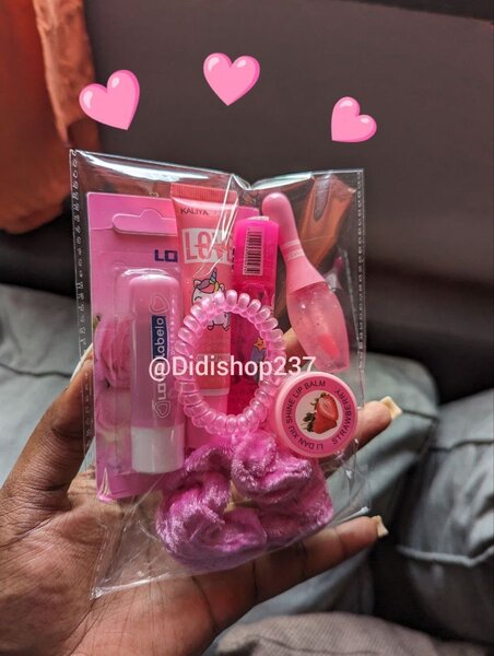 Lip kit