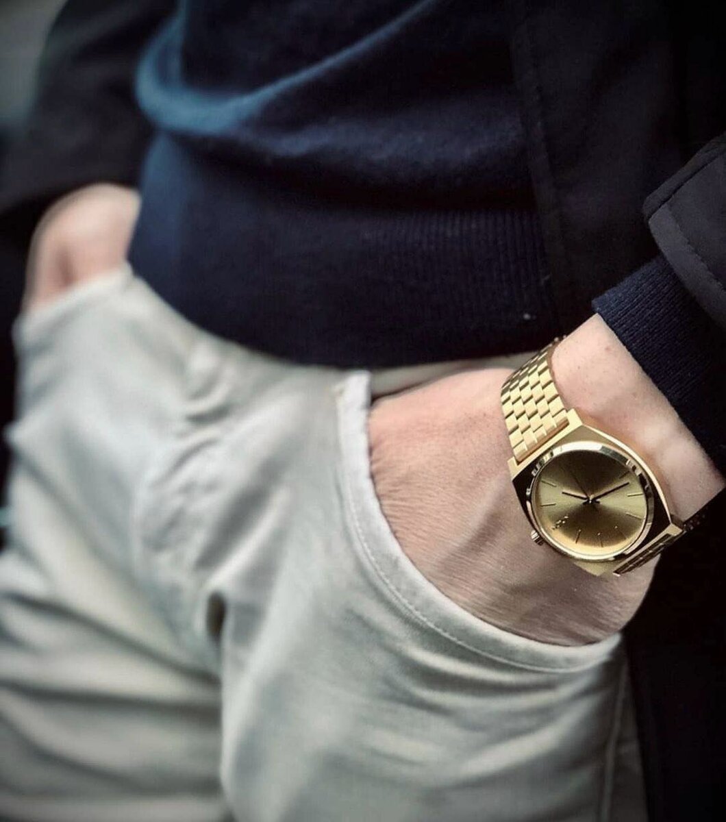 NIXON CLASSIC WATCH