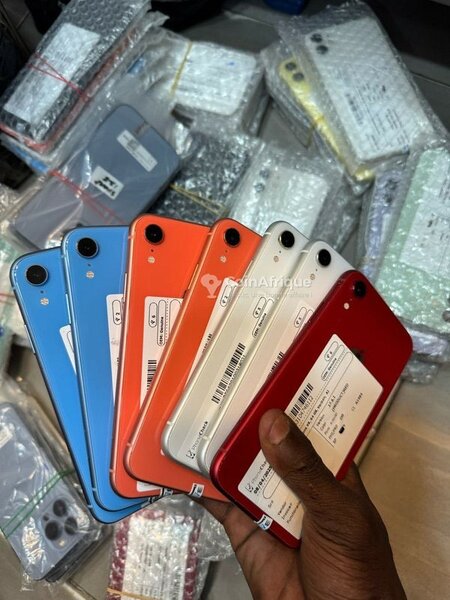 iPhone XR 64Gb