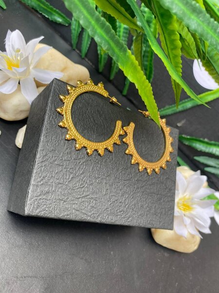 Boucles d'Oreilles Dorées Ethniques