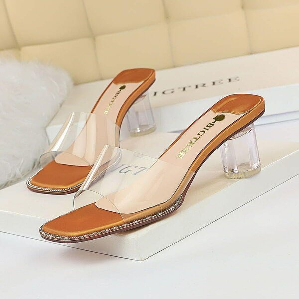 Big tree heels