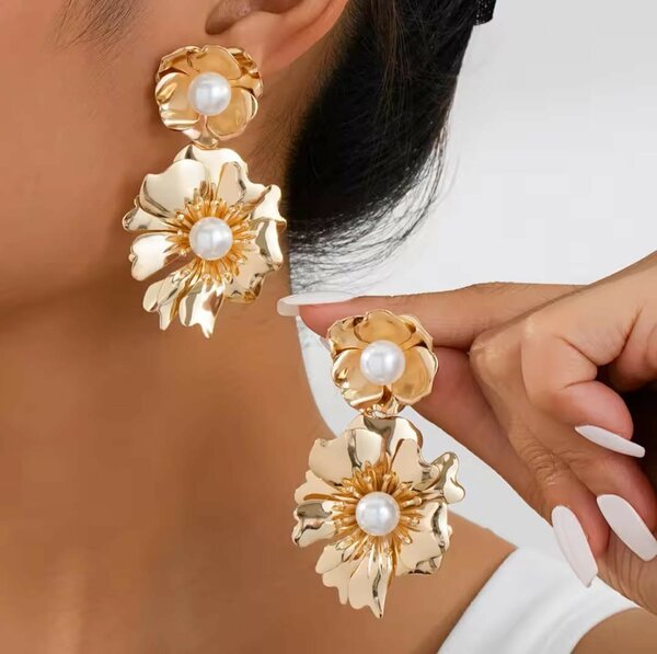 Boucles d'Oreilles Fleur Or