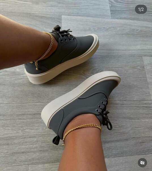 Ladies canvas