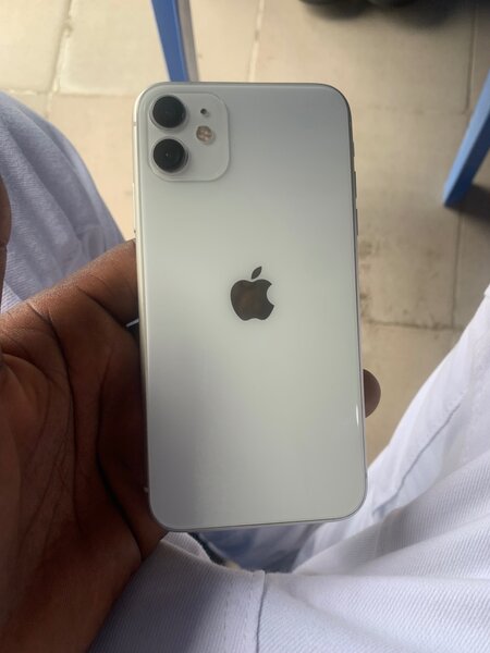 iPhone 11
