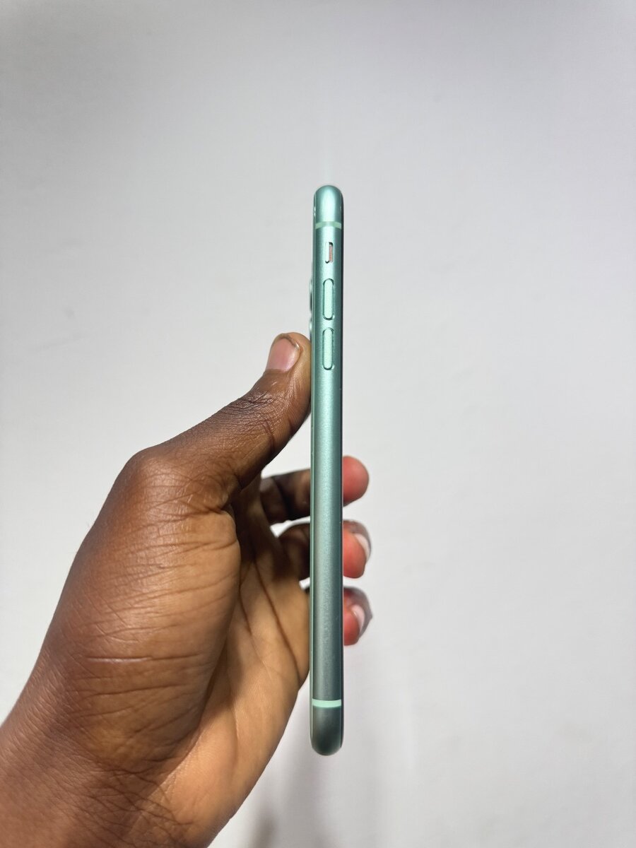 iPhone 11