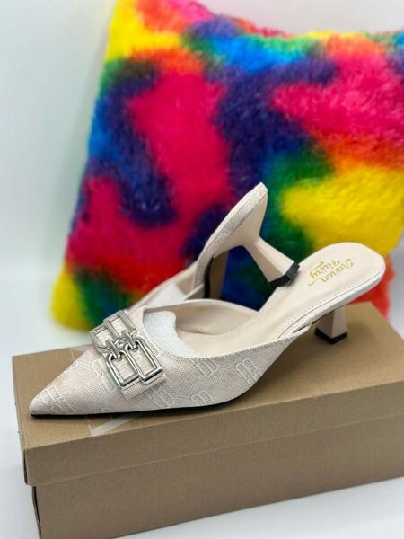 Ladies heel
