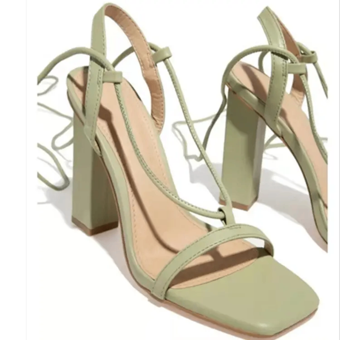 Sandales à talons carré élégantes femme