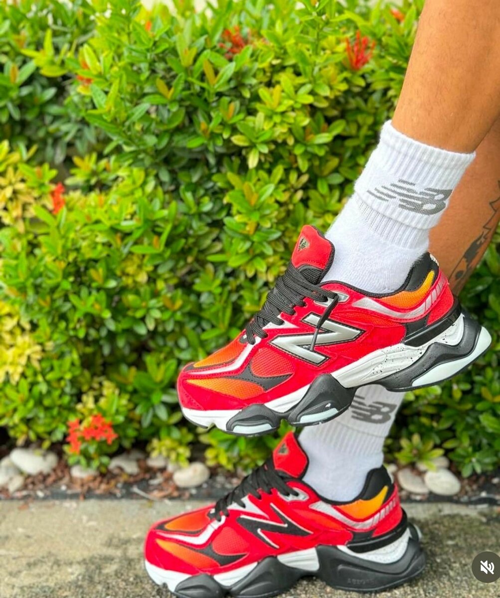 NEW BALANCE 9060