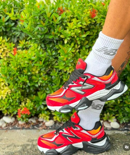 NEW BALANCE 9060