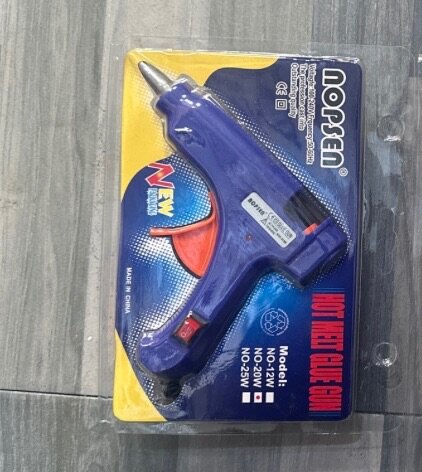 Small size glue gun
