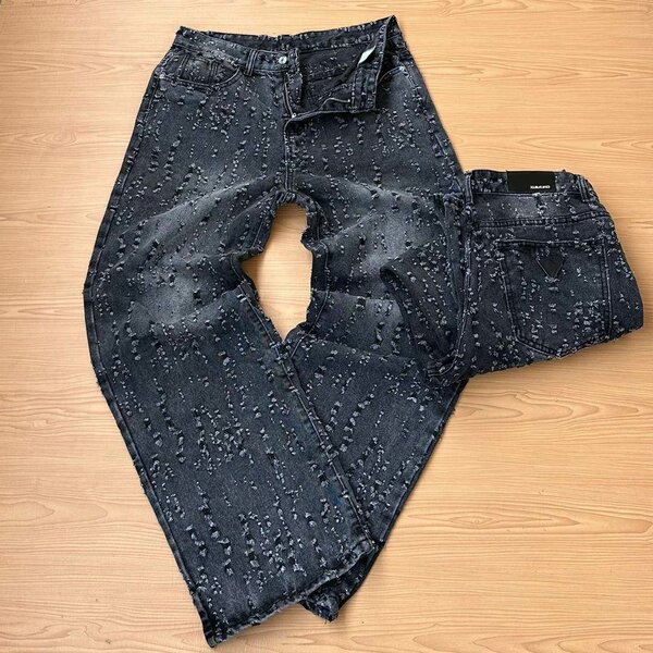 Baggy jeans