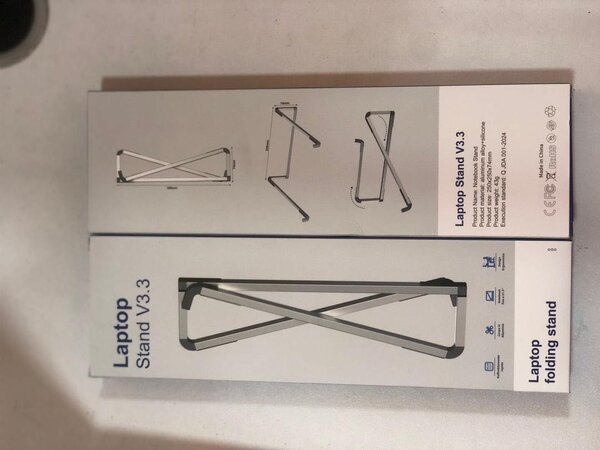 Laptop stand