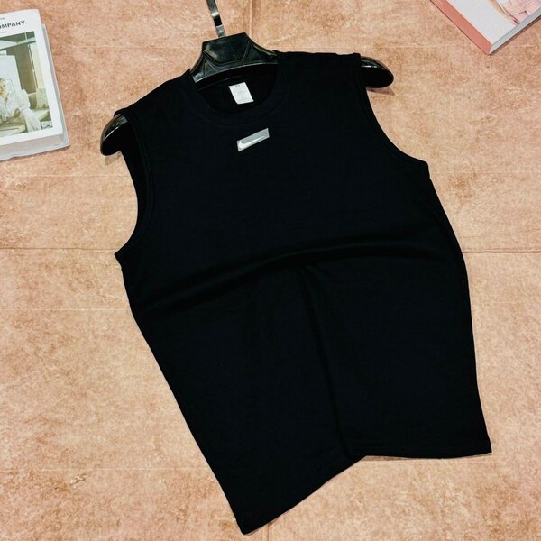 Sleeveless top