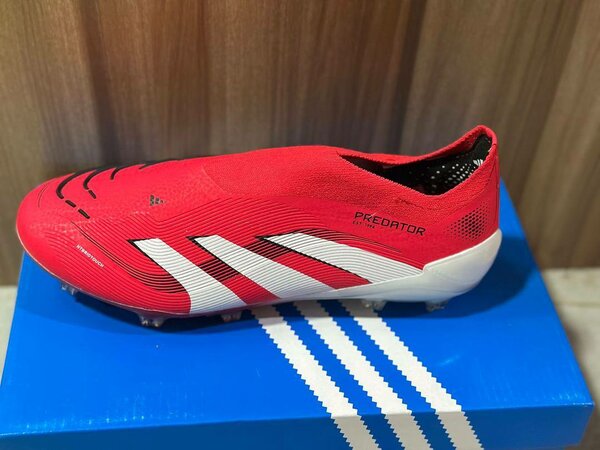 Crampons, paires de magre
