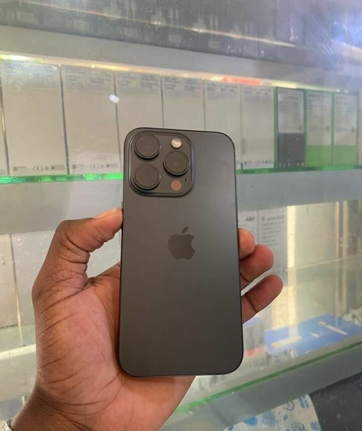 Smartphone15 pro Apple 128 Go