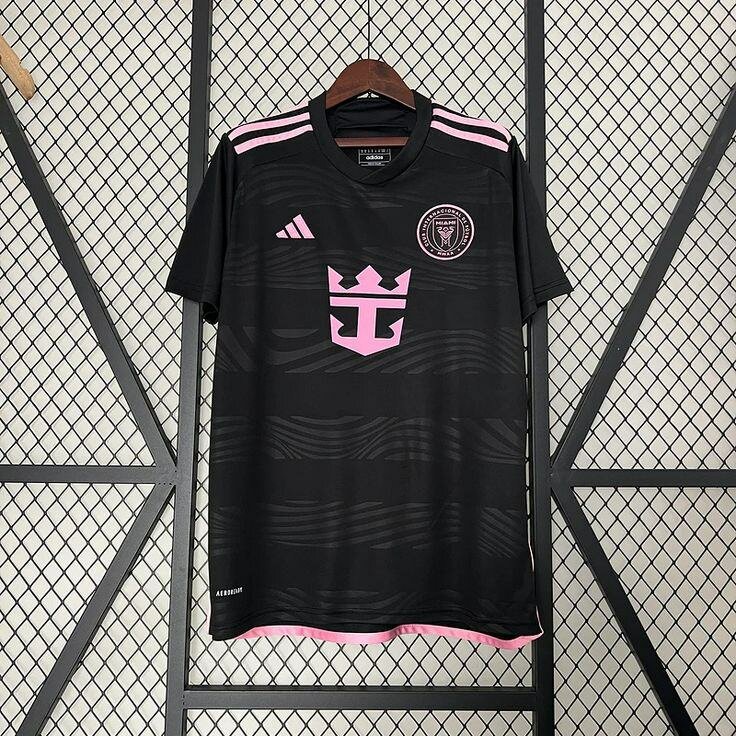 Maillot de football noir rose
