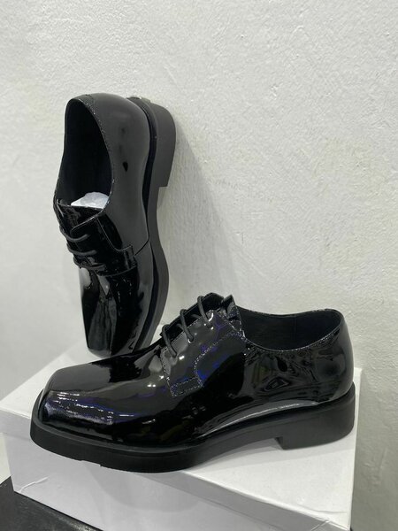 GIVENCHY LUXURY LOAFER