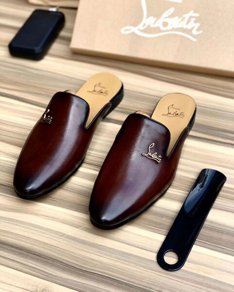 Half shoe