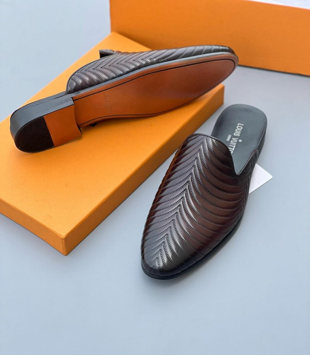 Leather half shoes