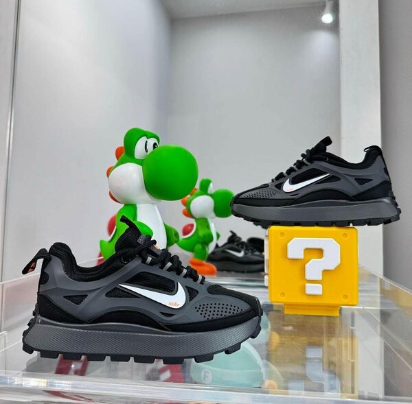 Sneaker