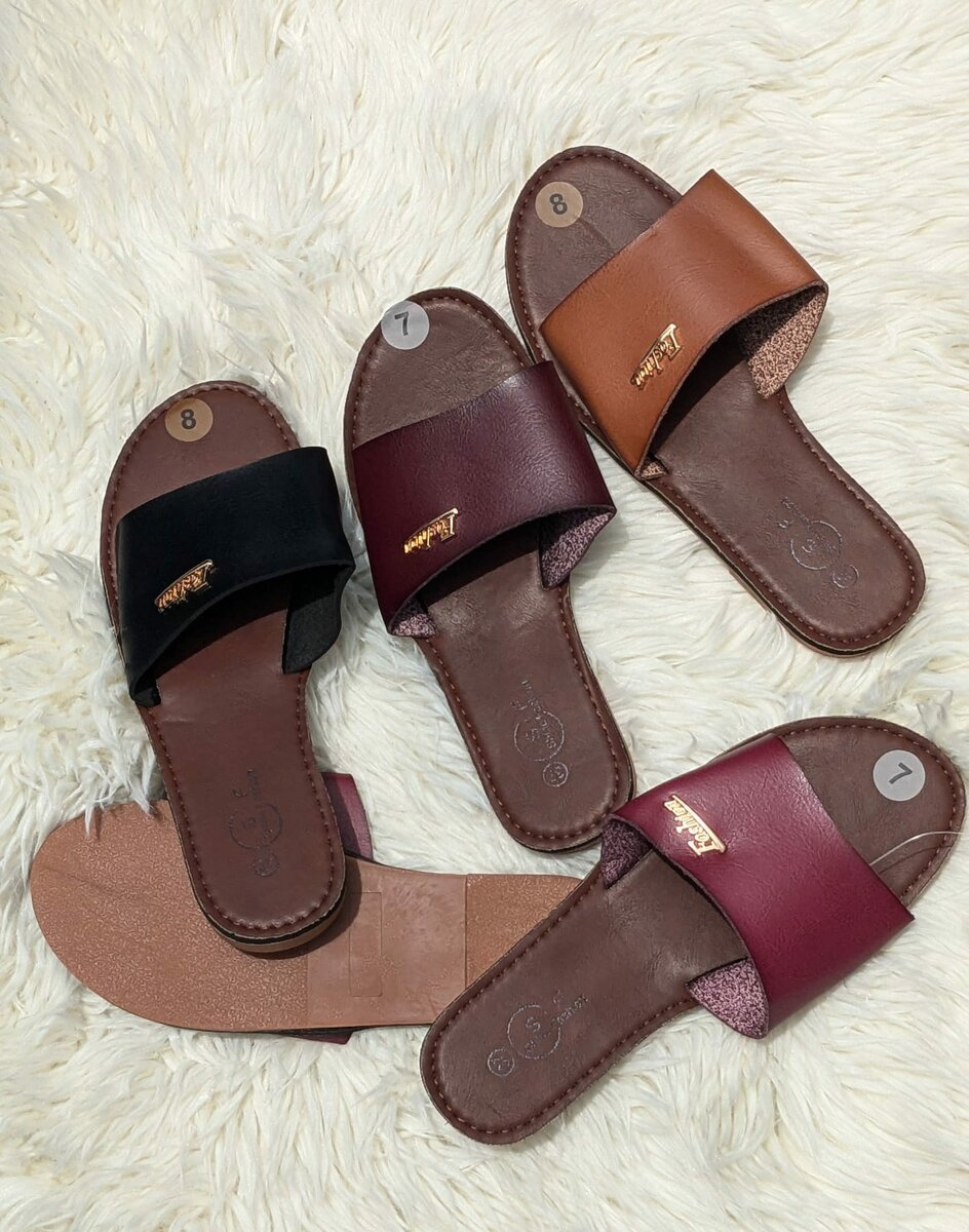slippers