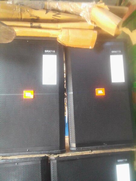 Baffle satellite