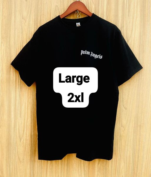 Round neck t shirt