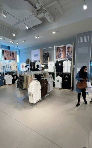 Levi Boutique 