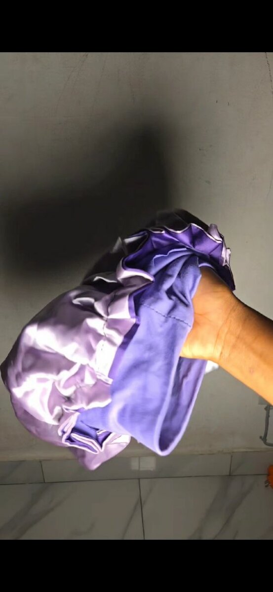 Bonnet en Satin Réversible