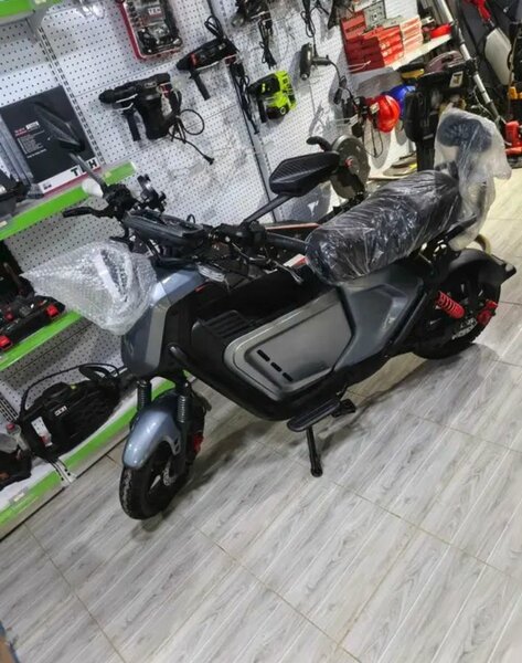 Scooter électrique moderne