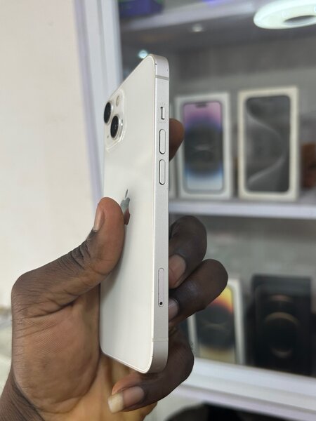 iPhone 13