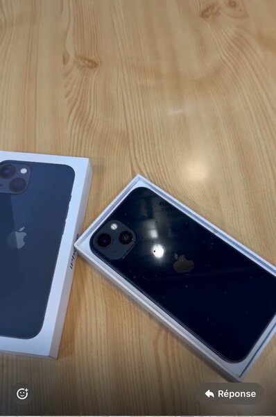 iPhone 13 simple