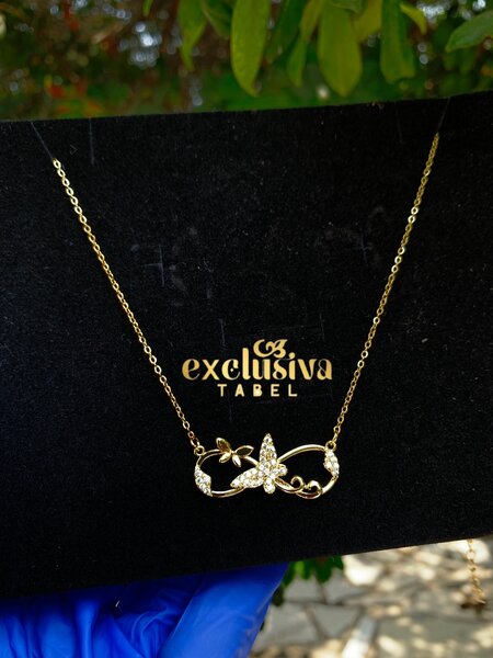 Pretty necklace