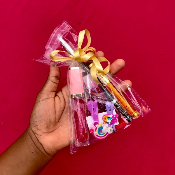 Kit Gloss
