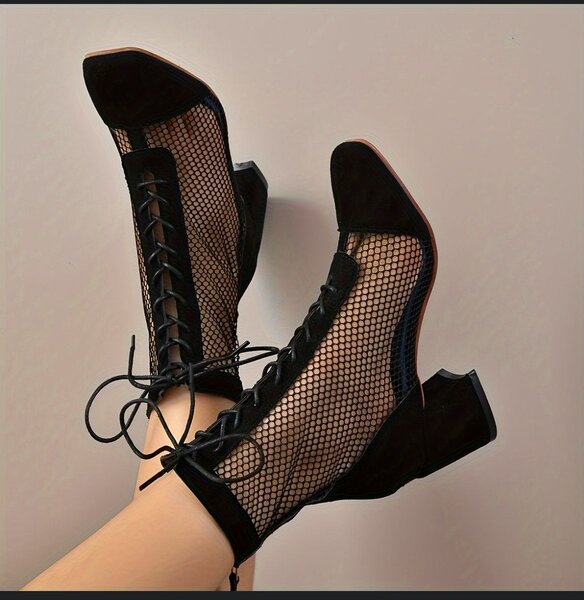 Ladies shoes