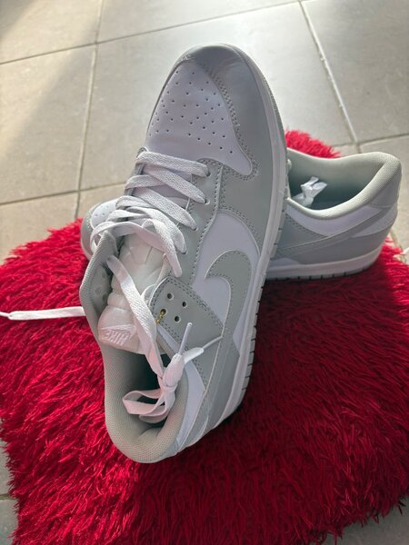 Baskets blanches modernes
