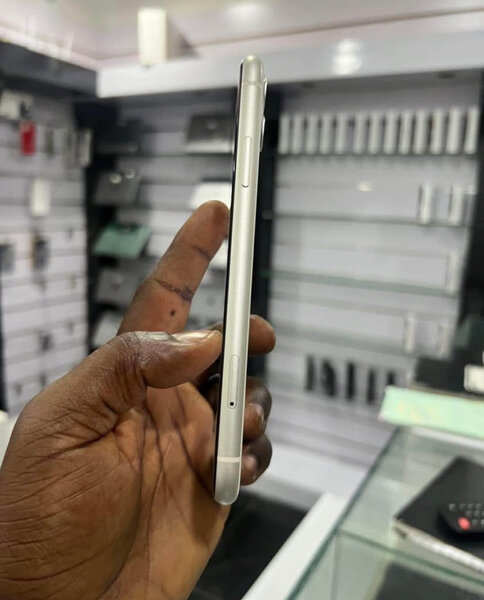 iPhone 11 128 Go Blanc