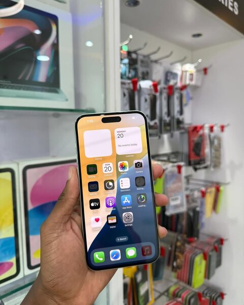 iPhone 15 Plus