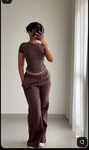 Tenue décontractée brune pour femmes