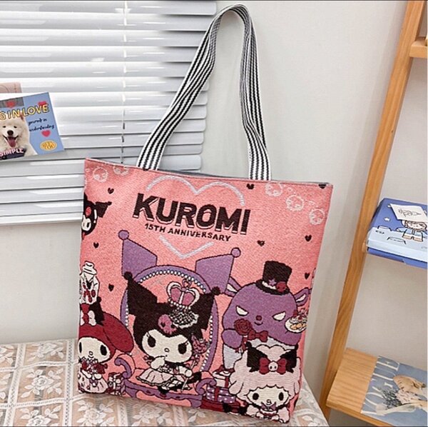 Maxi tote bags