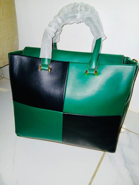 Sac à main élégant en cuir